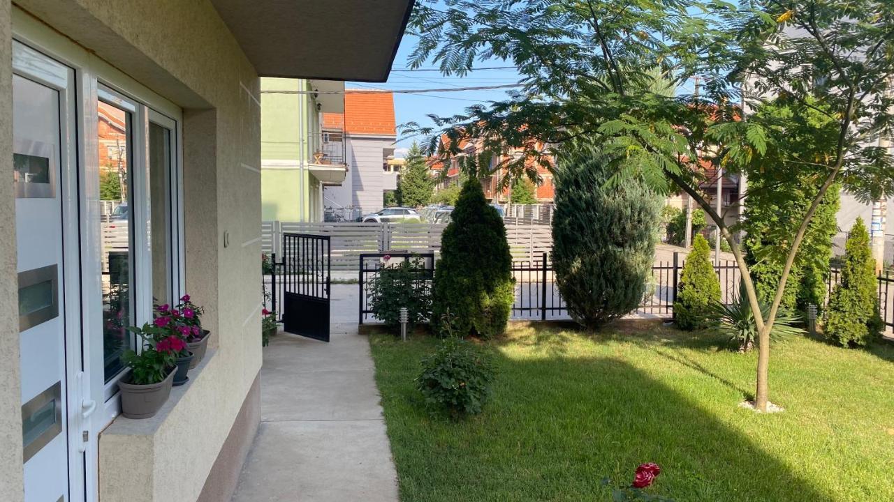 Arni Apartments Donja Vrezina エクステリア 写真